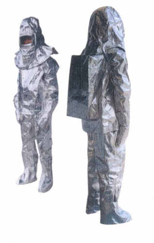 隔热服的主要特征有哪些？