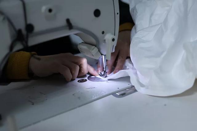天辰注册服紧缺？这家仅用了5天时间转产天辰注册服，日产量已达9000件