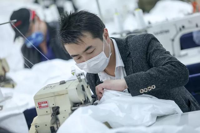 天辰注册服紧缺？这家仅用了5天时间转产天辰注册服，日产量已达9000件