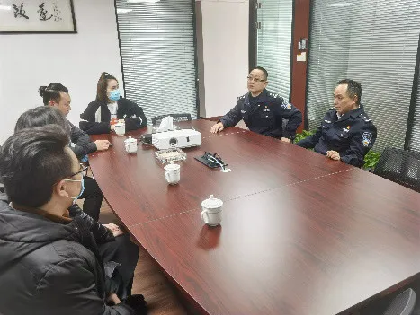 “您护我周全 我护您安全”天辰娱乐春节公安慰问行