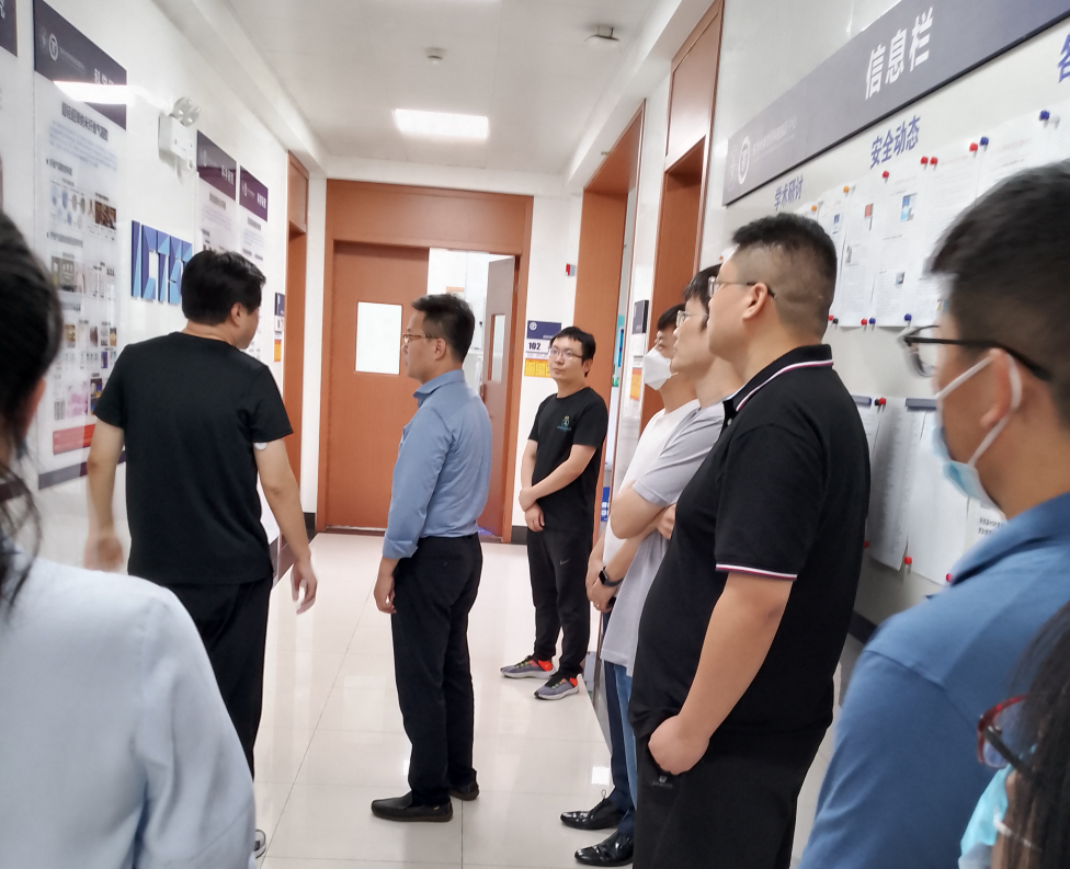 柔/弹陶瓷超细纤维材料的产业化关键技术及应用项目成功鉴定，成果达国际先进水平